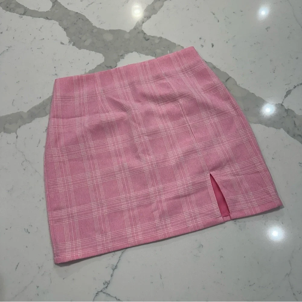 SUPERDOWN Pink Plaid Mini Skirt SMALL - Picture 2 of 4